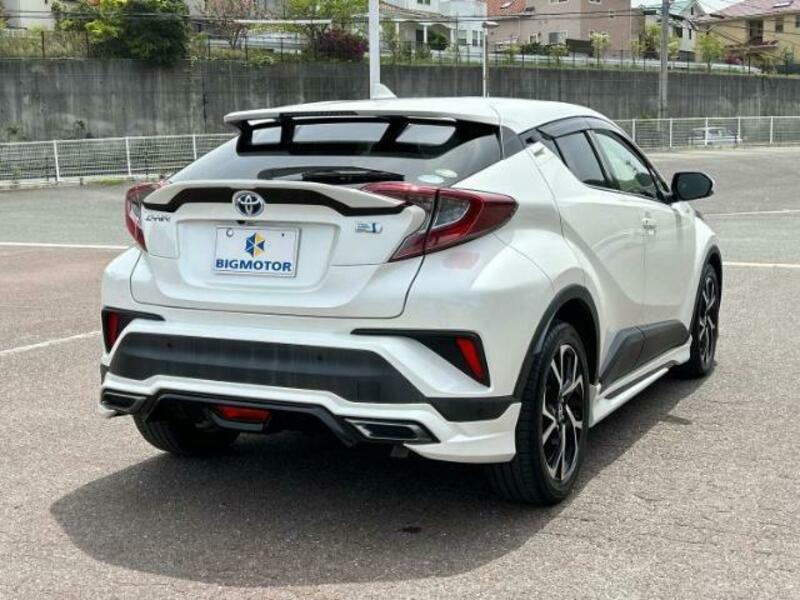 C-HR-2