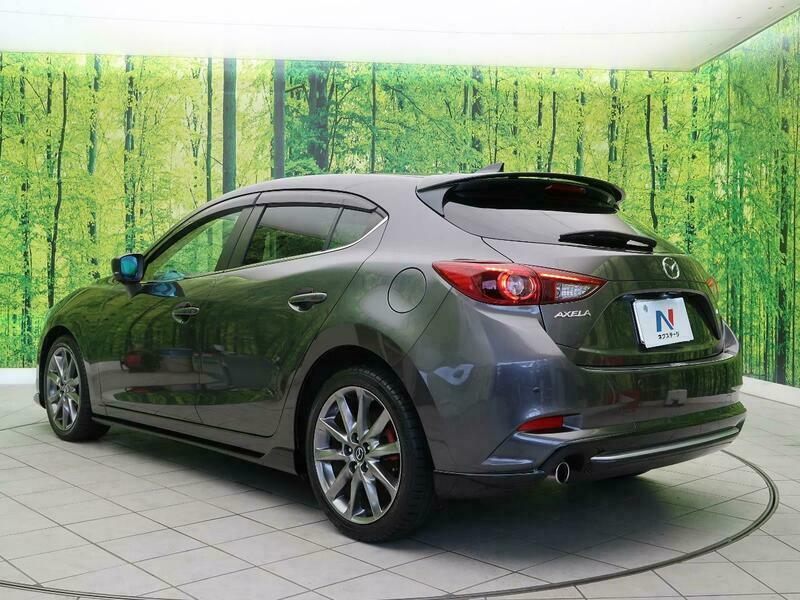 Axela Sport
