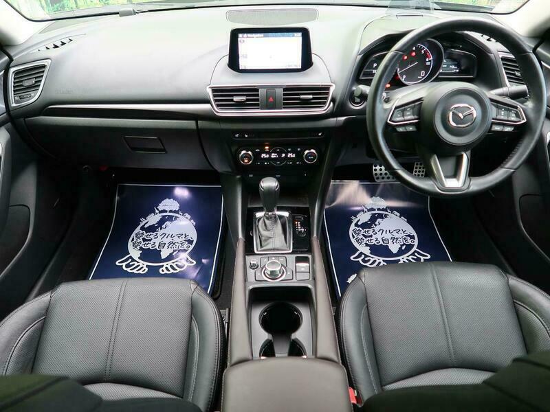 Axela Sport