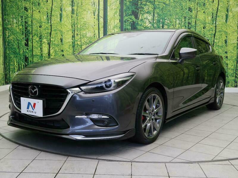 Axela Sport-0