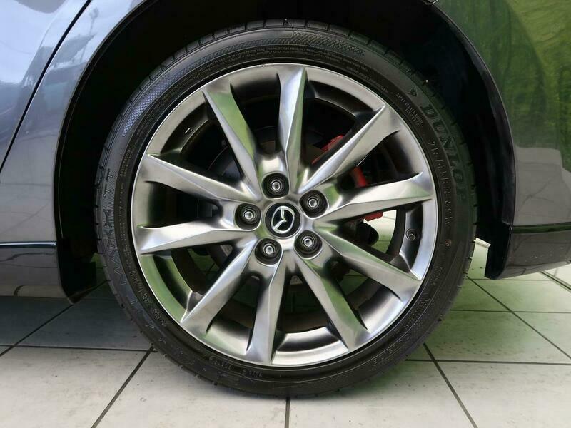 Axela Sport