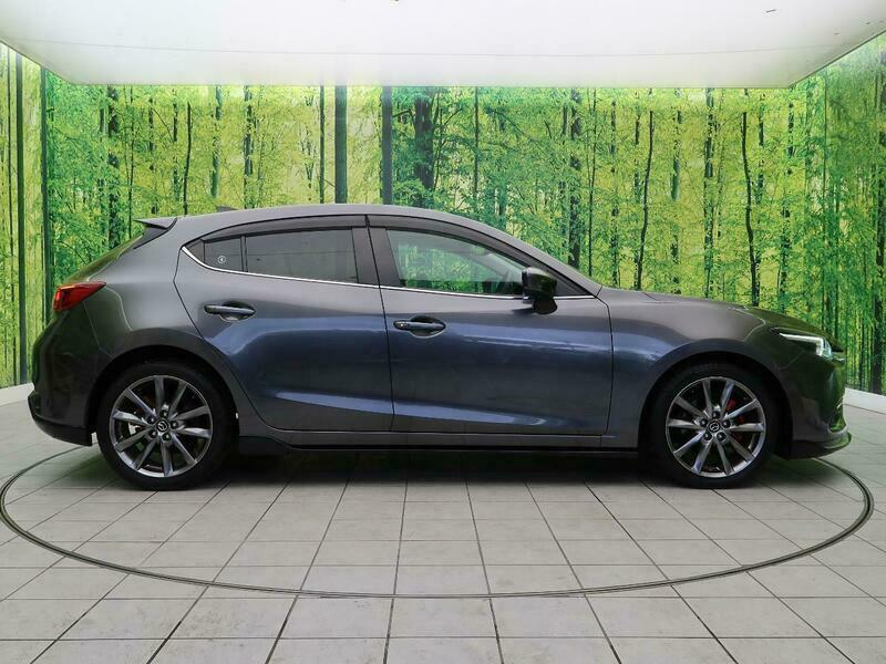 Axela Sport