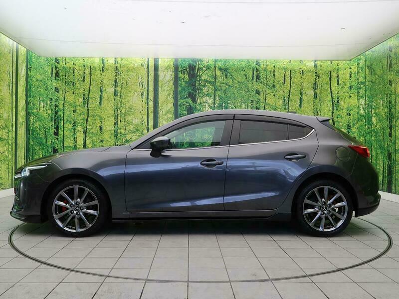 Axela Sport
