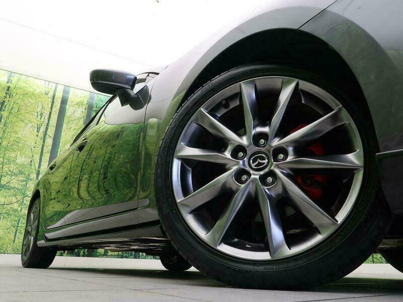 Axela Sport