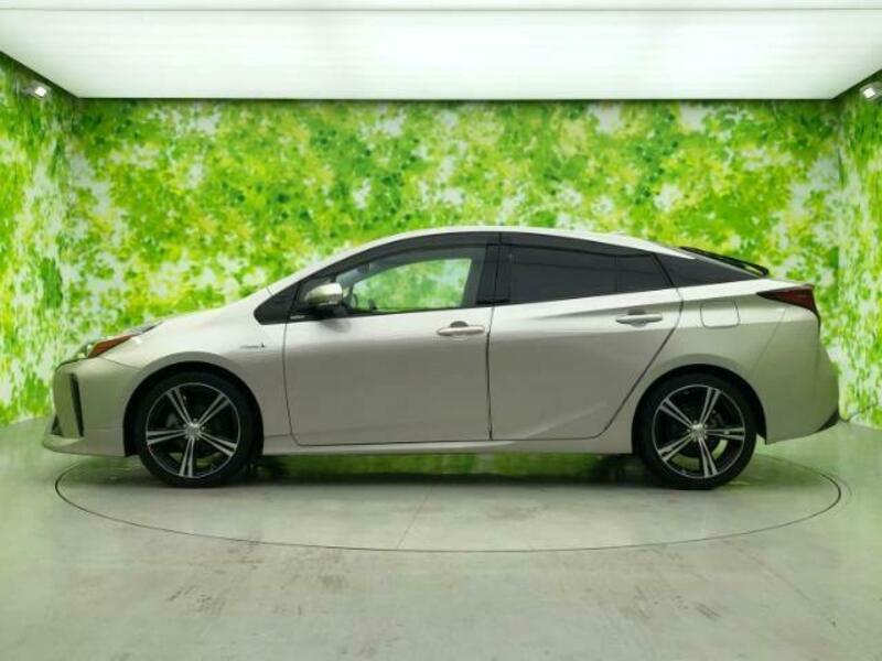 PRIUS-1