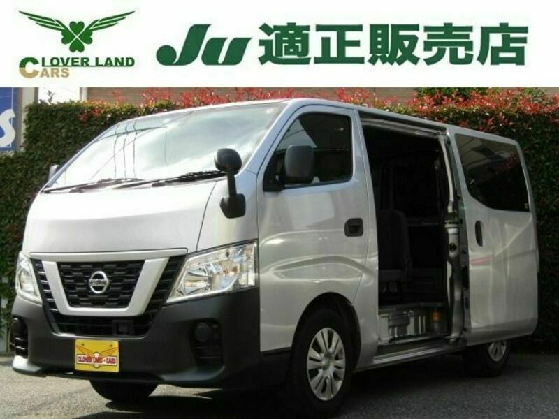 NISSAN　NV350 CARAVAN