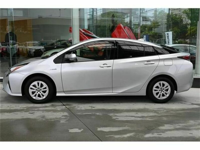 PRIUS-1