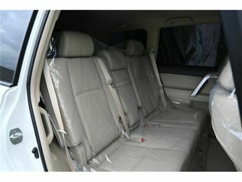 LAND CRUISER PRADO-16