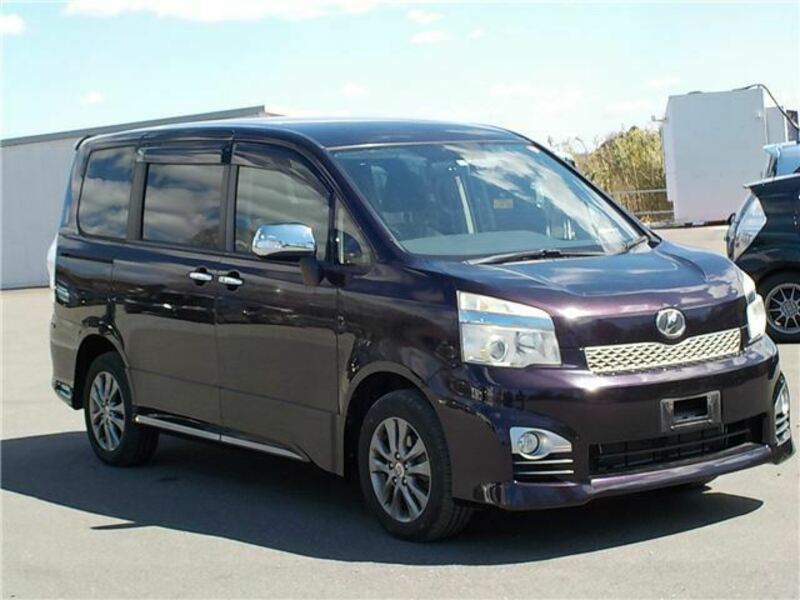 Used 2013 TOYOTA VOXY ZRR75W | SBI Motor Japan