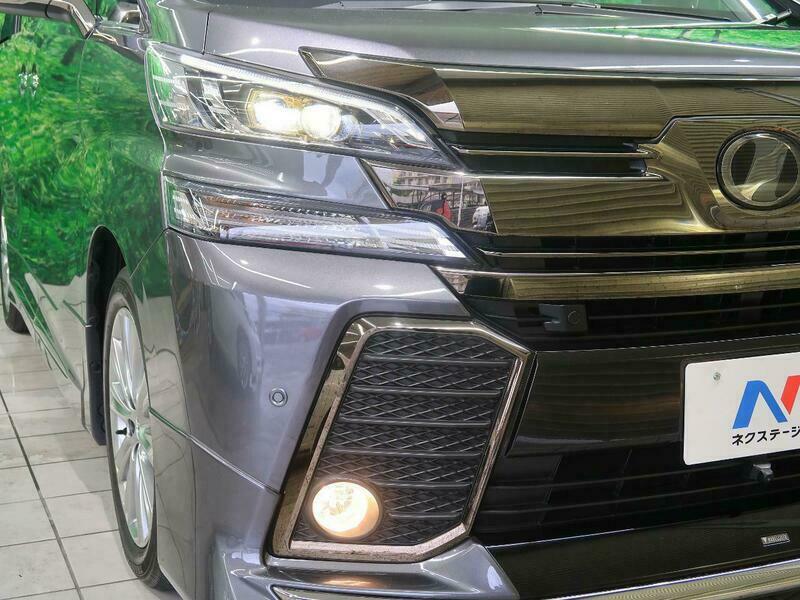 VELLFIRE-7