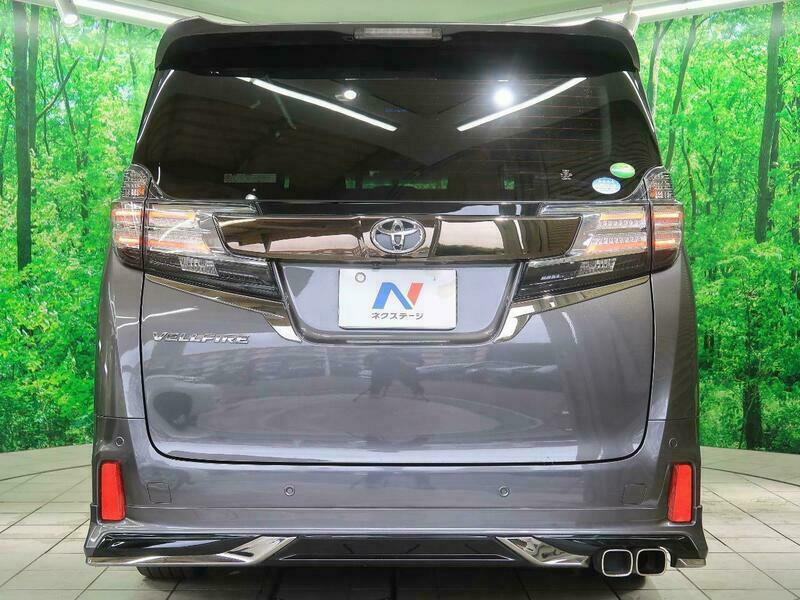 VELLFIRE-8