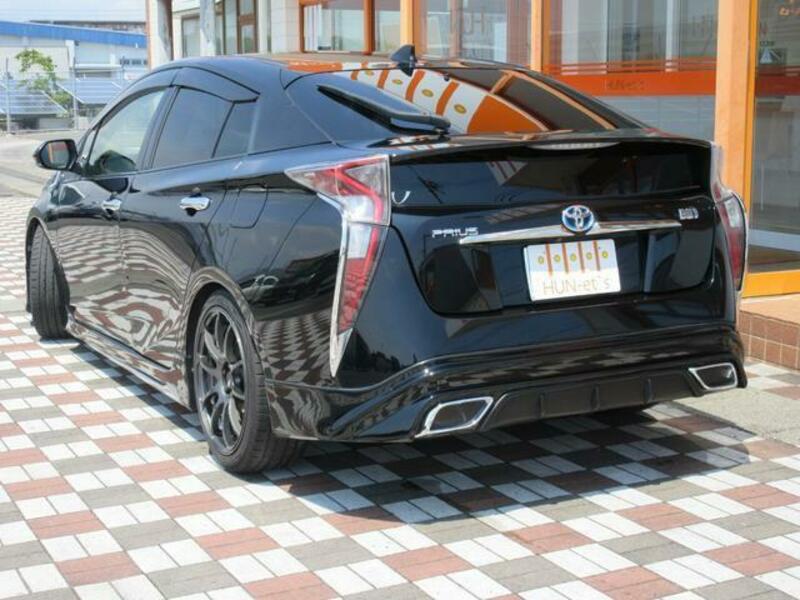 PRIUS-1