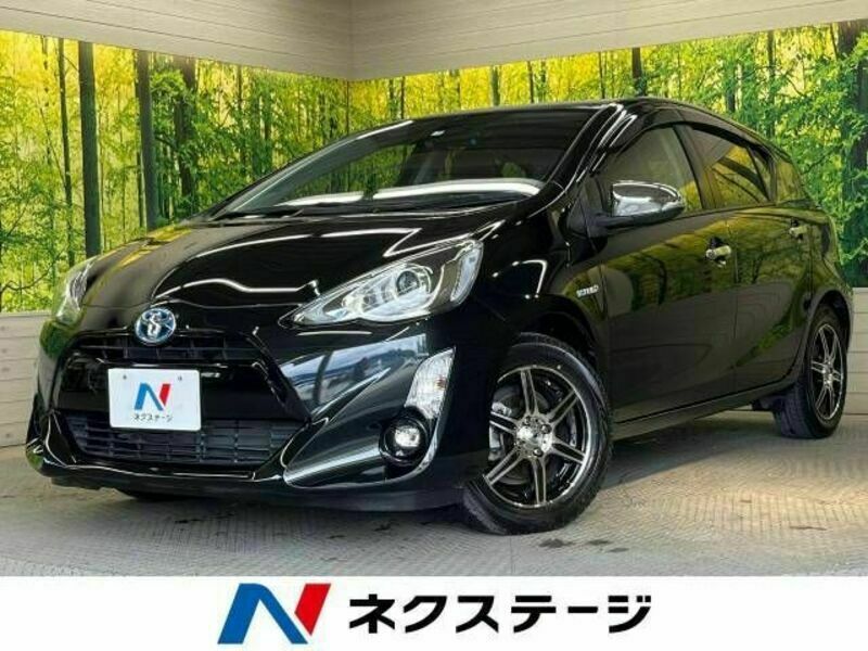 TOYOTA　AQUA