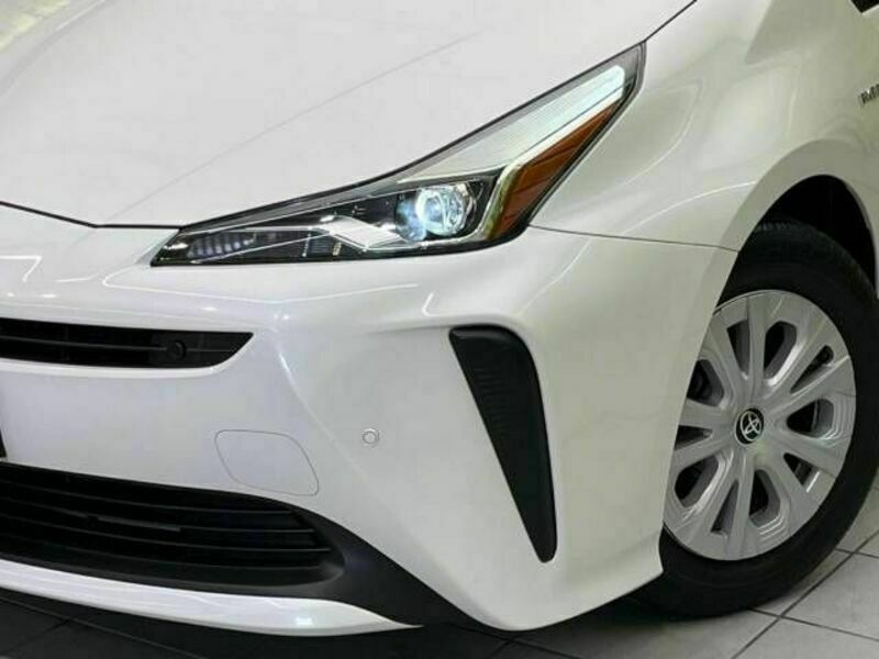 PRIUS-12