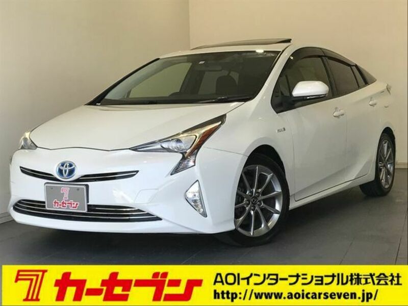 TOYOTA　PRIUS