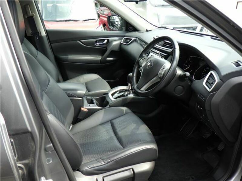 X-TRAIL-4
