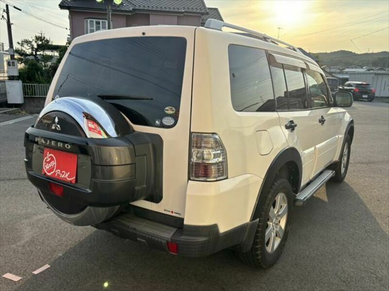 PAJERO-16