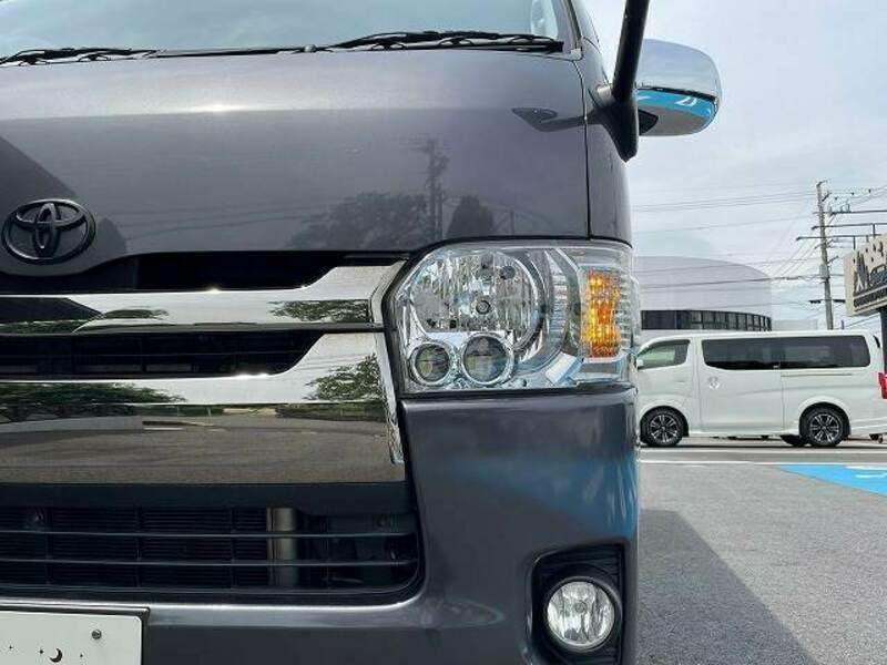 HIACE VAN-10