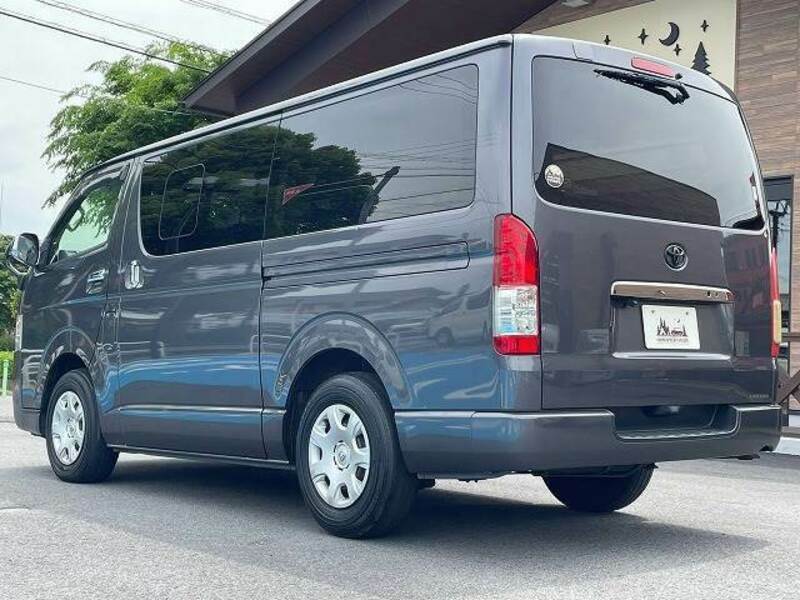 HIACE VAN-17