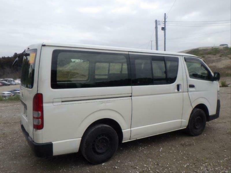 HIACE-10