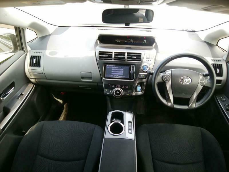 PRIUS ALPHA