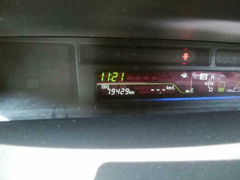 PRIUS ALPHA