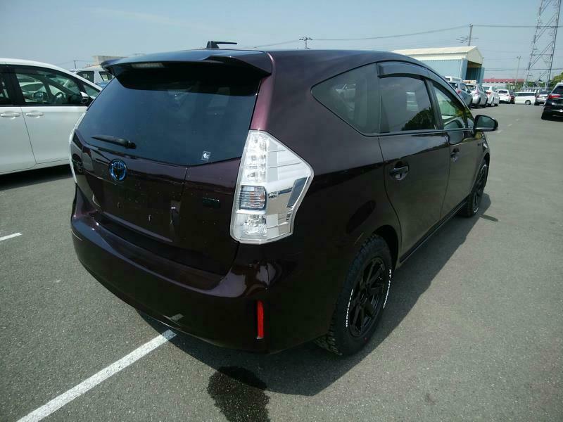 PRIUS ALPHA