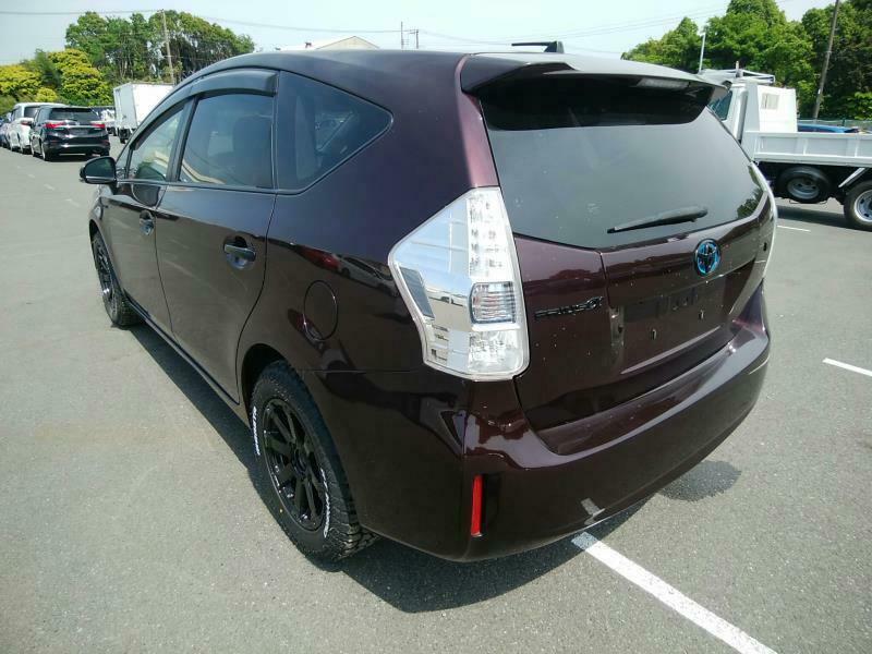 PRIUS ALPHA