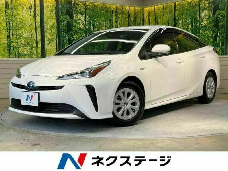 TOYOTA　PRIUS