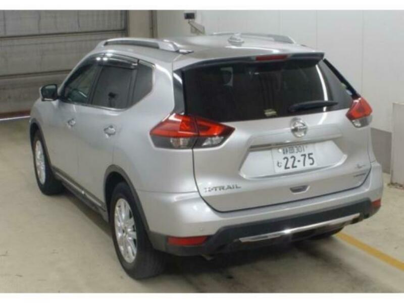 X-TRAIL-4