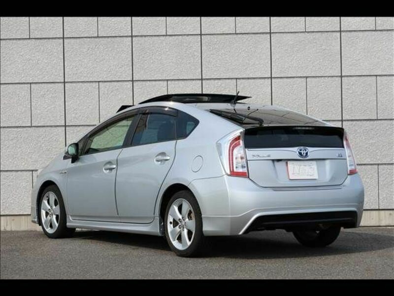 PRIUS-3