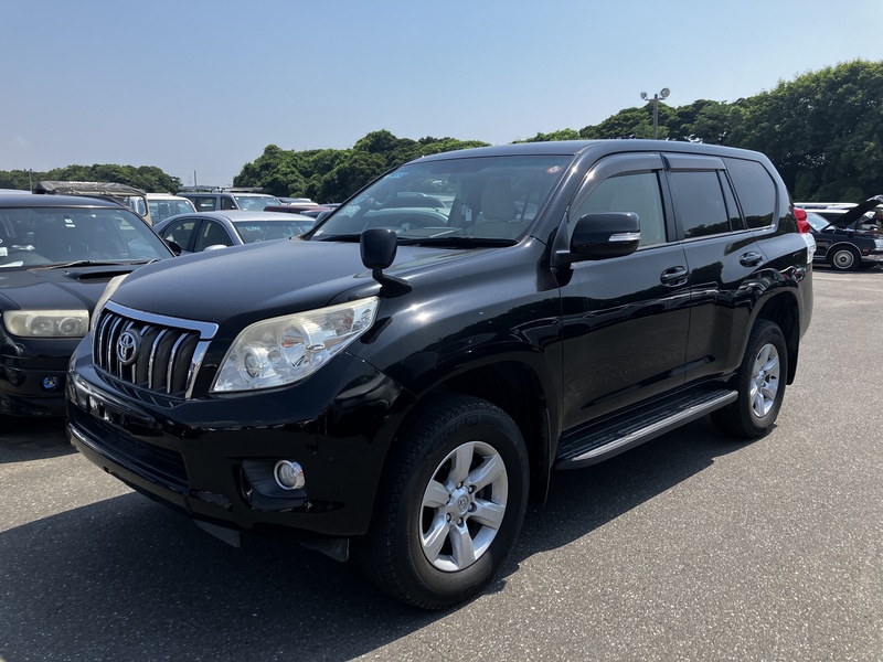 TOYOTA　LAND CRUISER PRADO