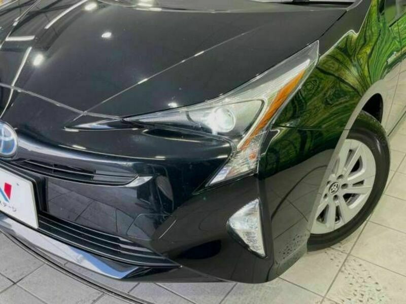 PRIUS-12