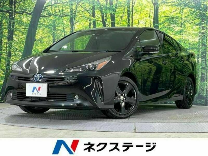 TOYOTA　PRIUS