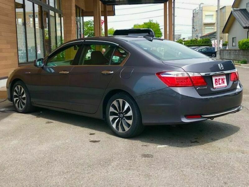 ACCORD HYBRID-8