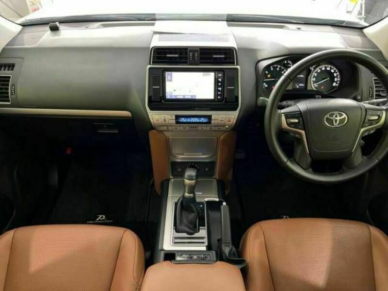 LAND CRUISER PRADO-1