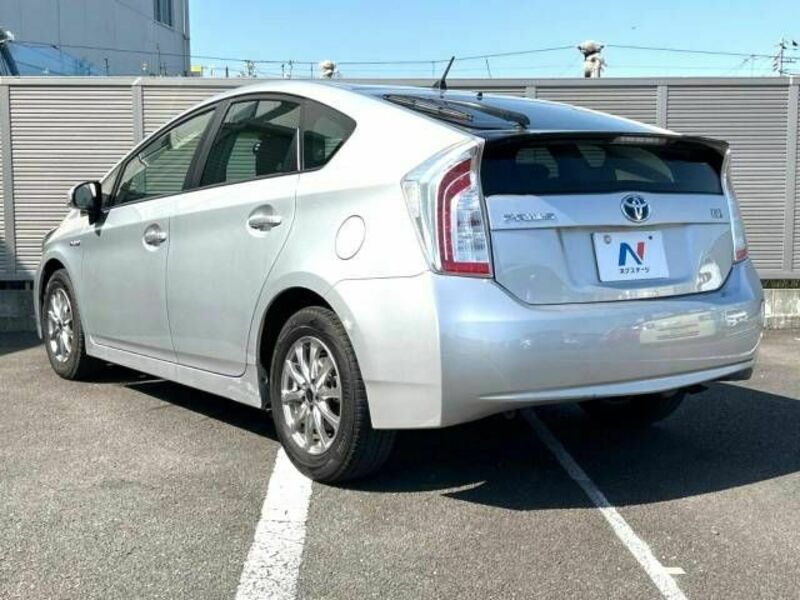 PRIUS-15