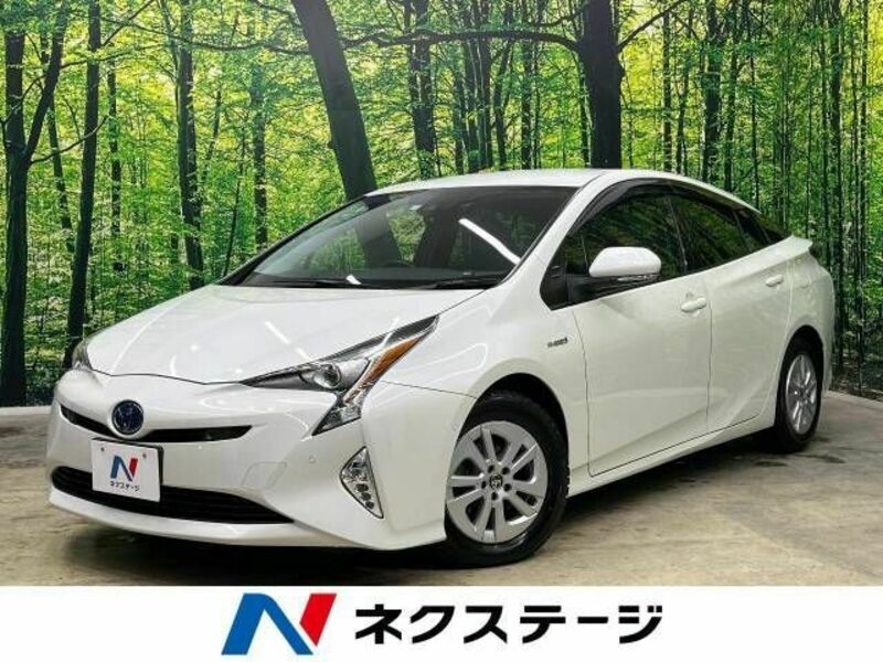 TOYOTA　PRIUS