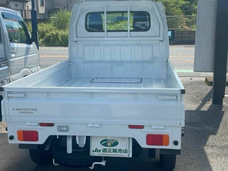 MINICAB TRUCK