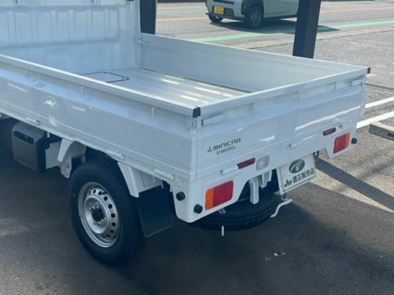 MINICAB TRUCK