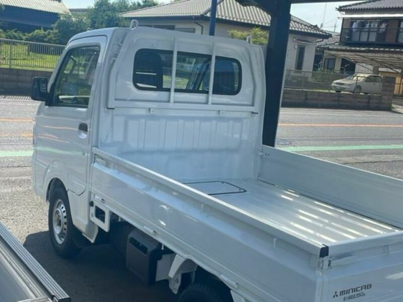 MINICAB TRUCK