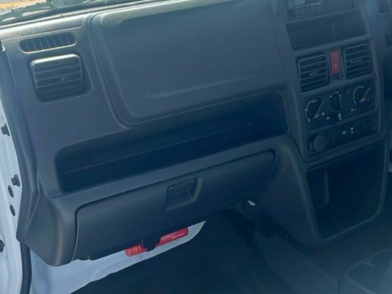 MINICAB TRUCK