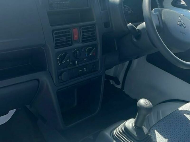 MINICAB TRUCK