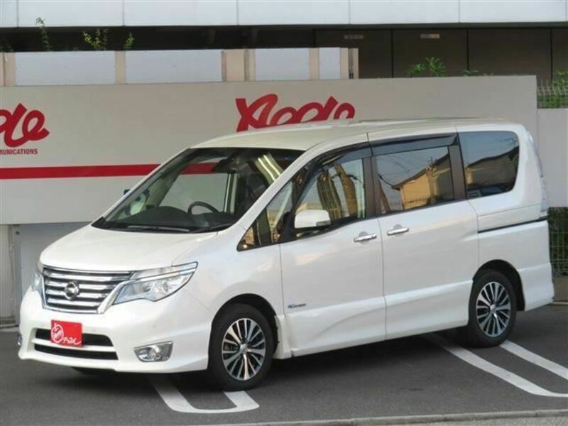 NISSAN　SERENA