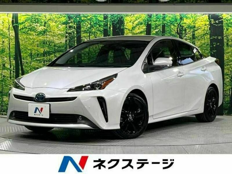 TOYOTA　PRIUS