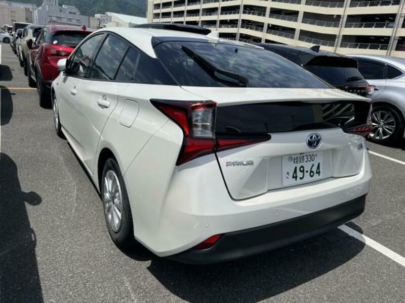 PRIUS-9