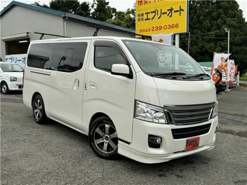 NISSAN　NV350 CARAVAN