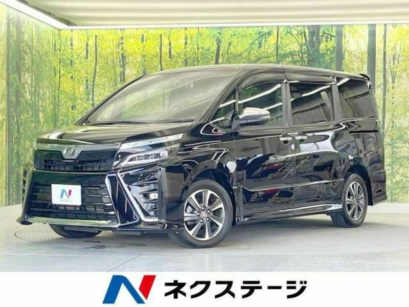 TOYOTA　VOXY