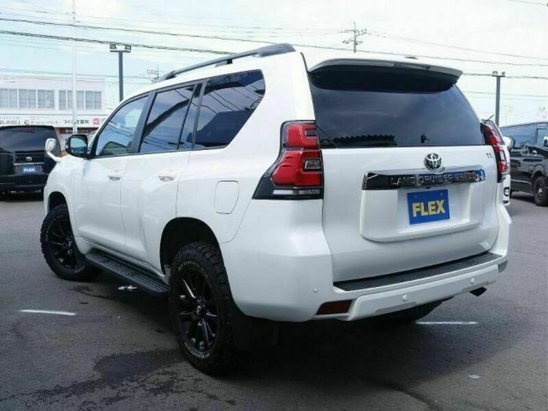 LAND CRUISER PRADO-11