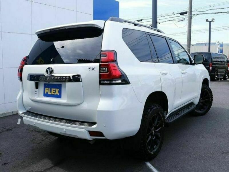 LAND CRUISER PRADO-16